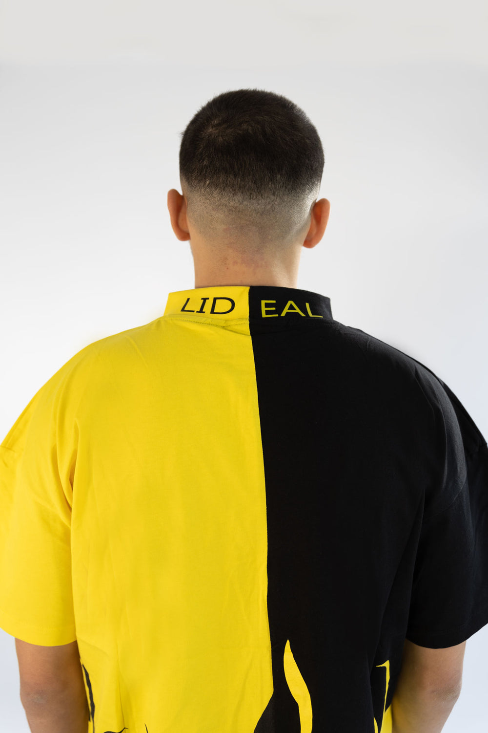 T-Shirt JAUNE et NOIR à flammes